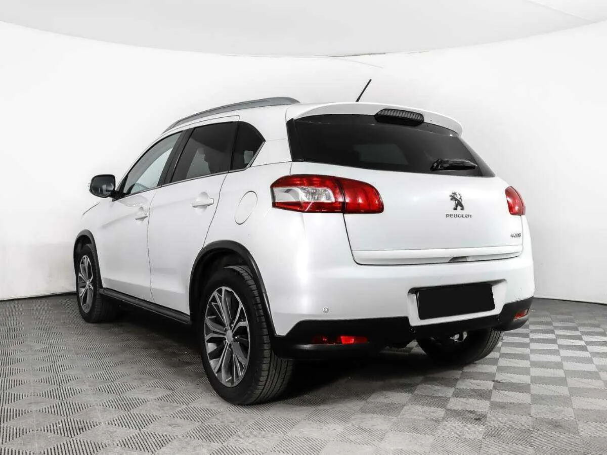 Peugeot 4008