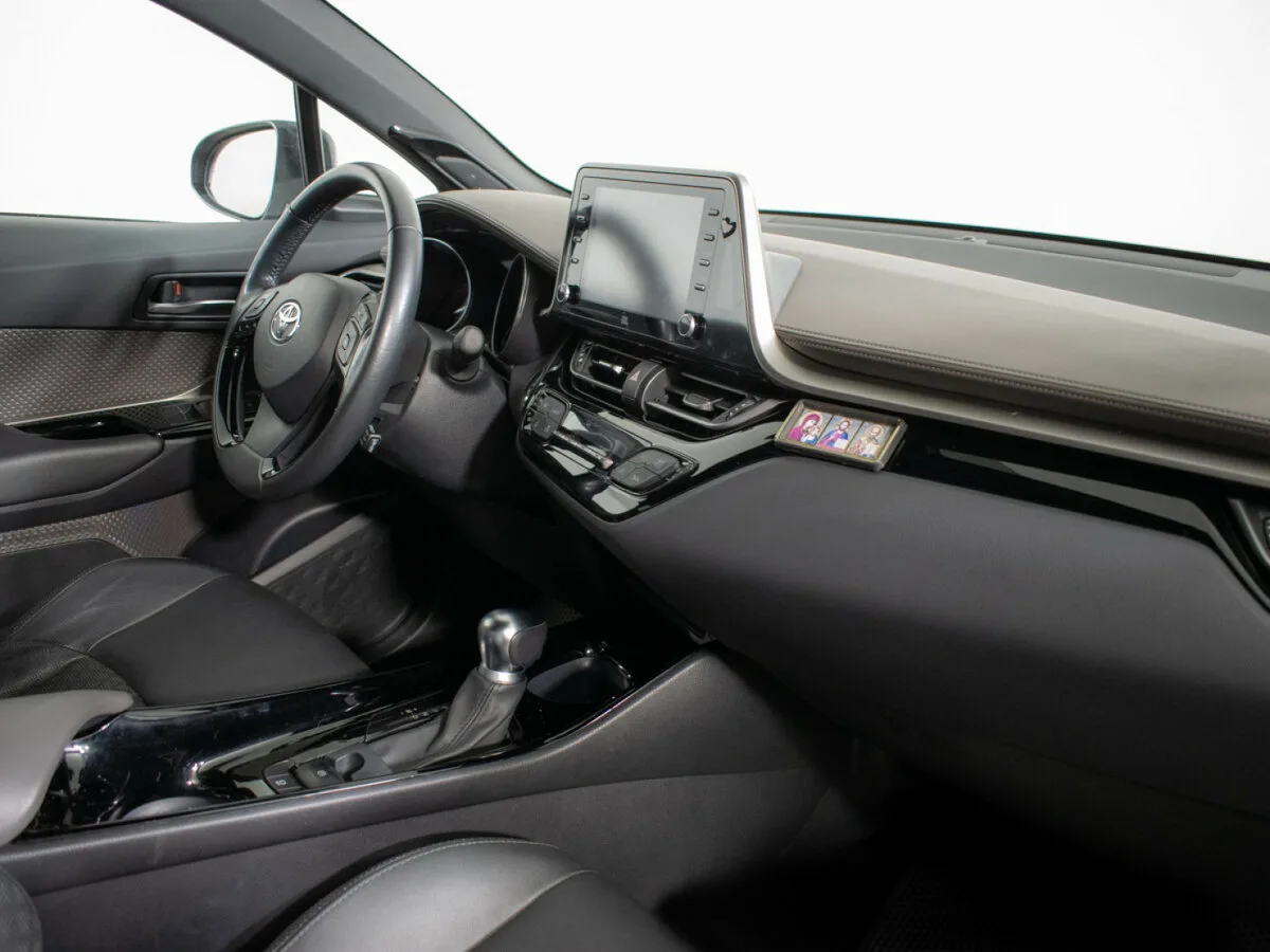 Toyota C Hr