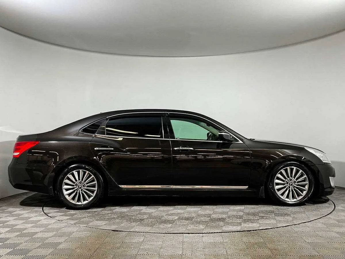 Hyundai Equus