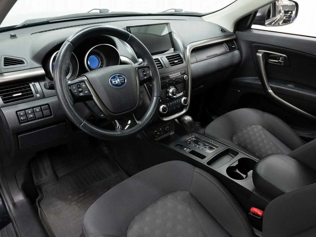 FAW Besturn X80