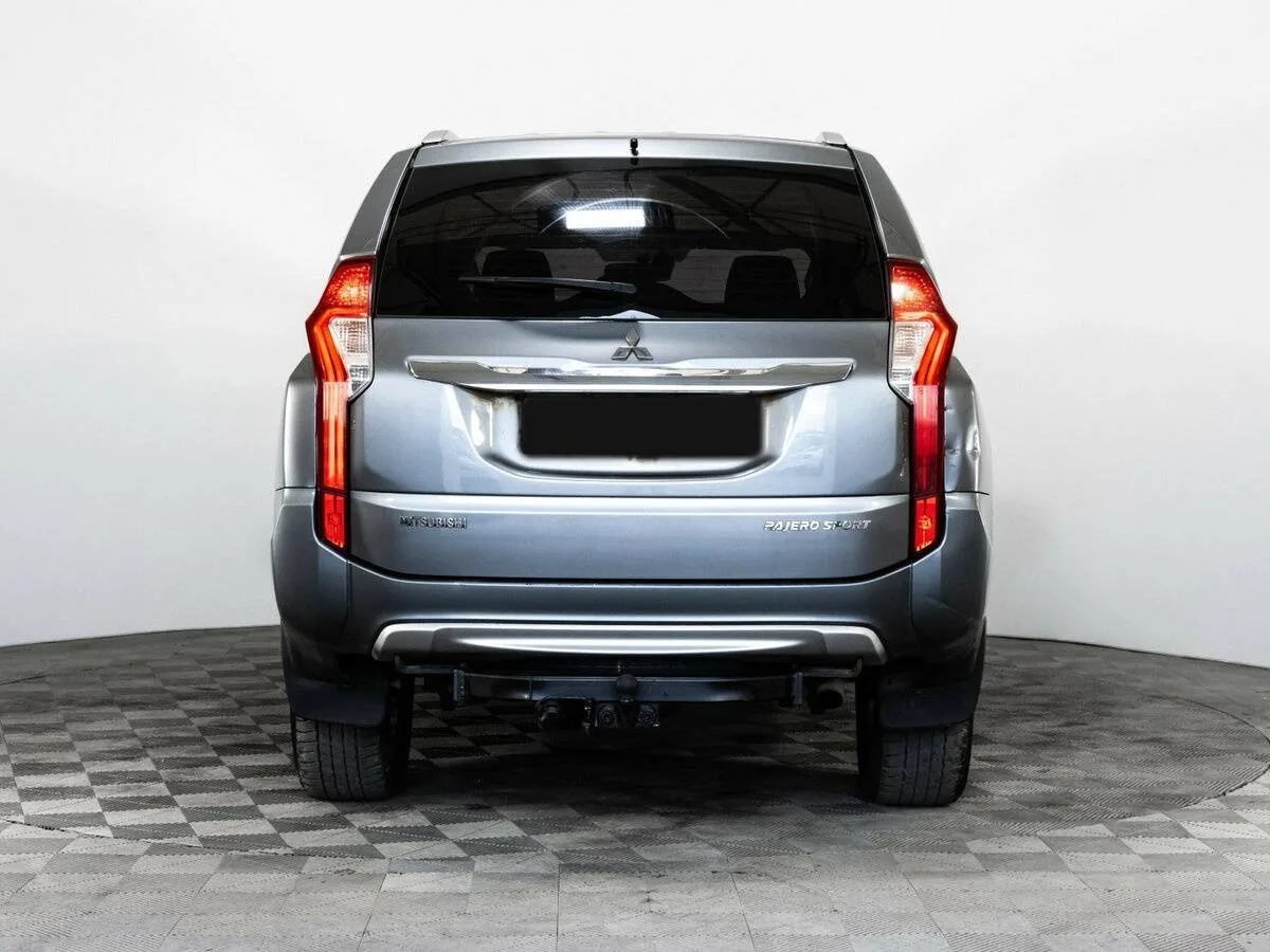 Mitsubishi Pajero Sport