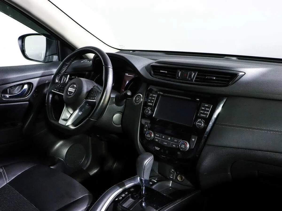 Nissan X Trail