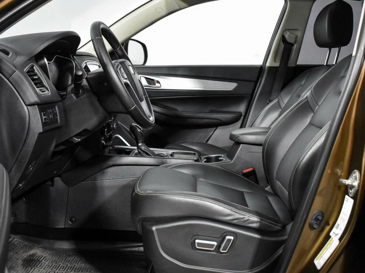 Geely Emgrand X7