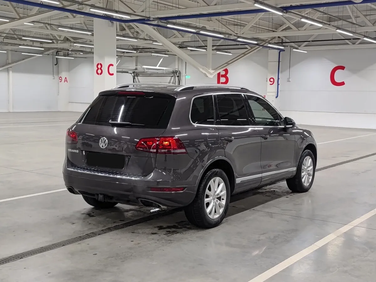 Volkswagen Touareg