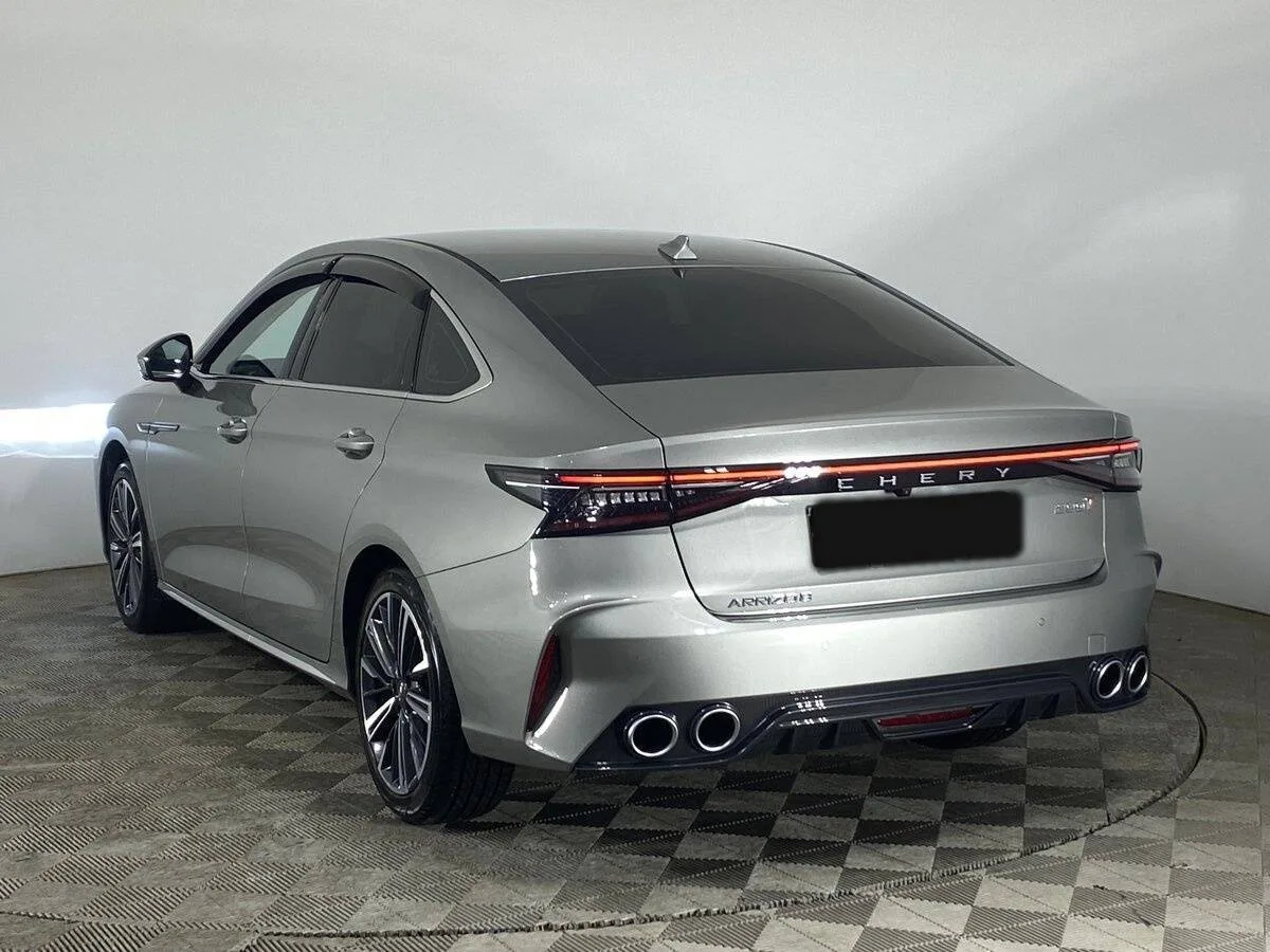 Chery Arrizo 8
