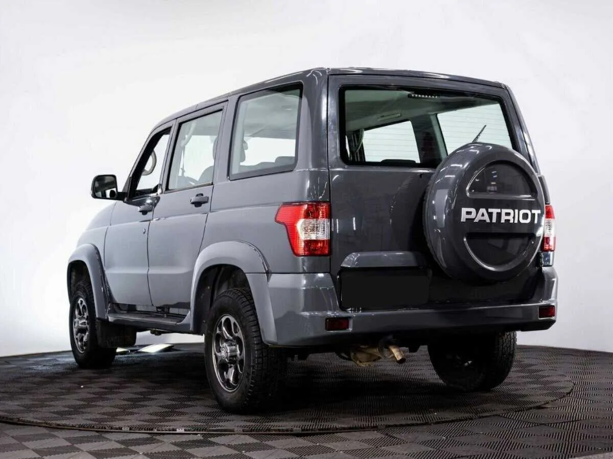 УАЗ Patriot