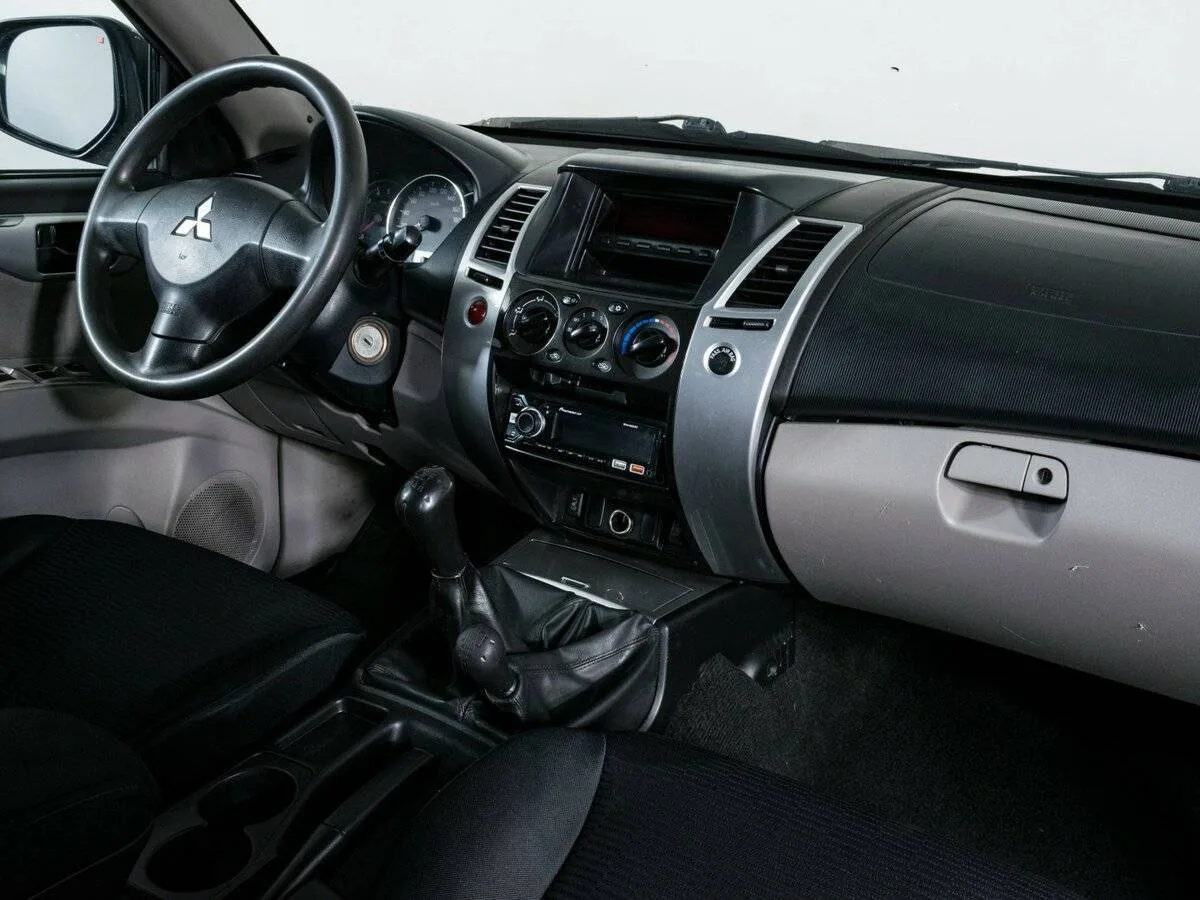 Mitsubishi Pajero Sport