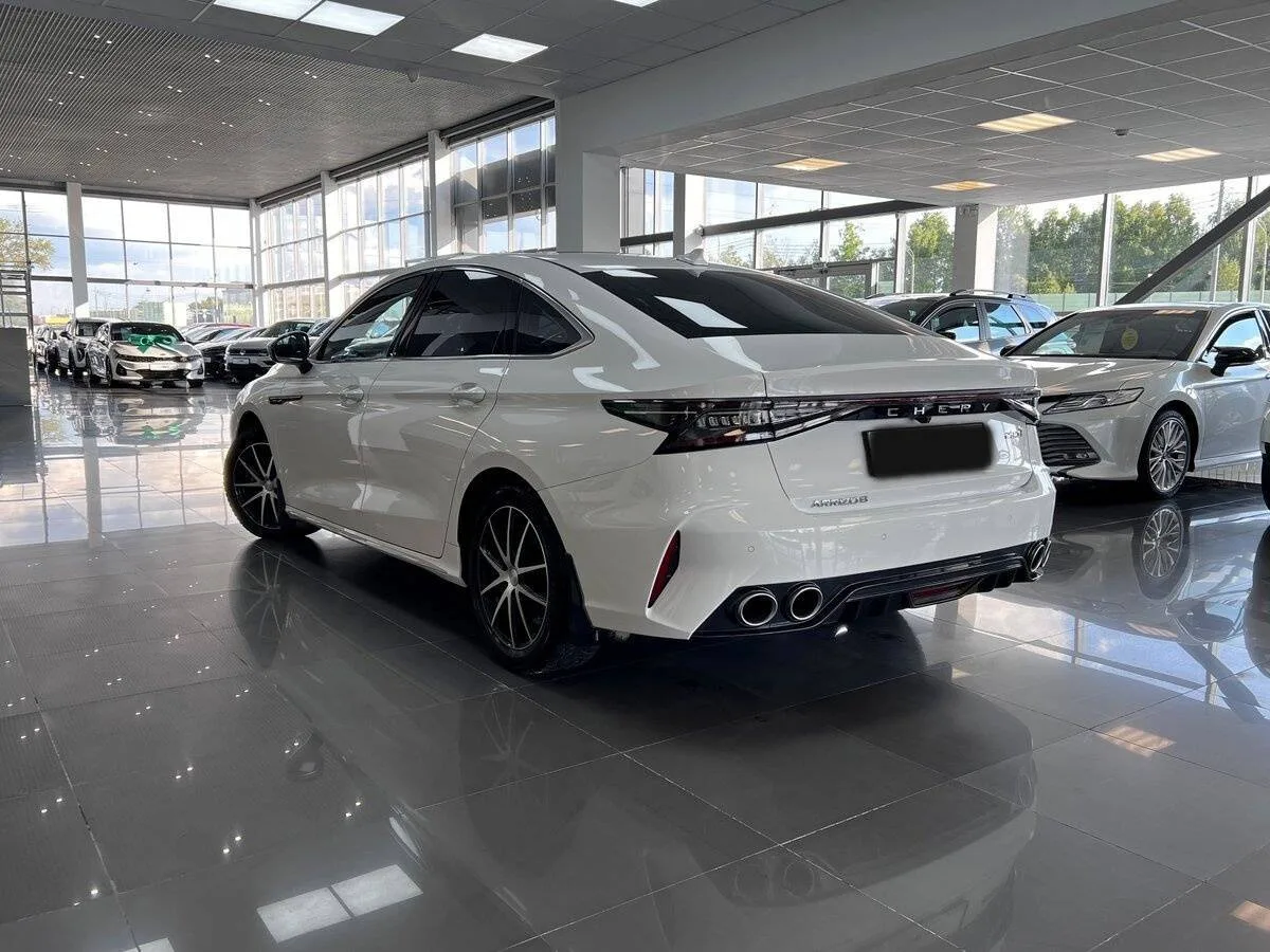 Chery Arrizo 8