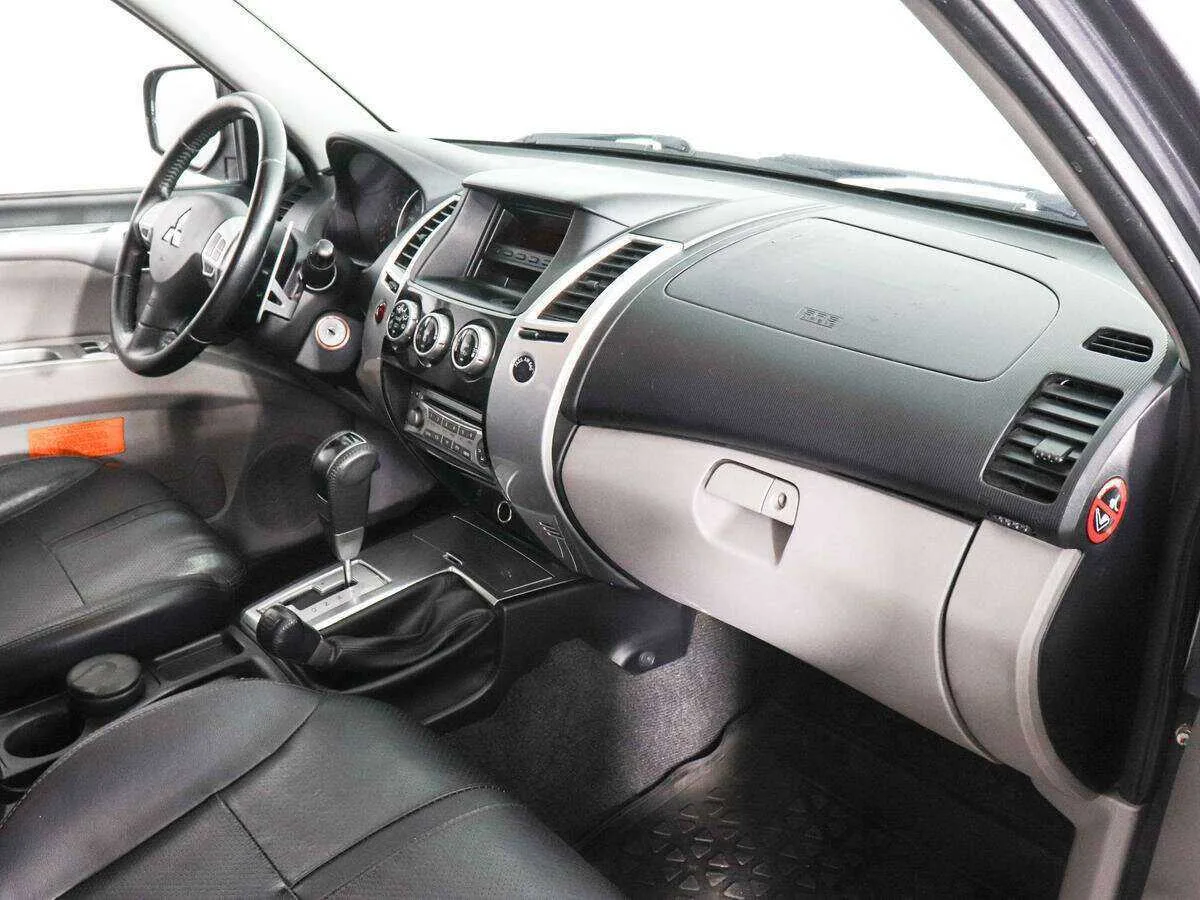 Mitsubishi Pajero Sport