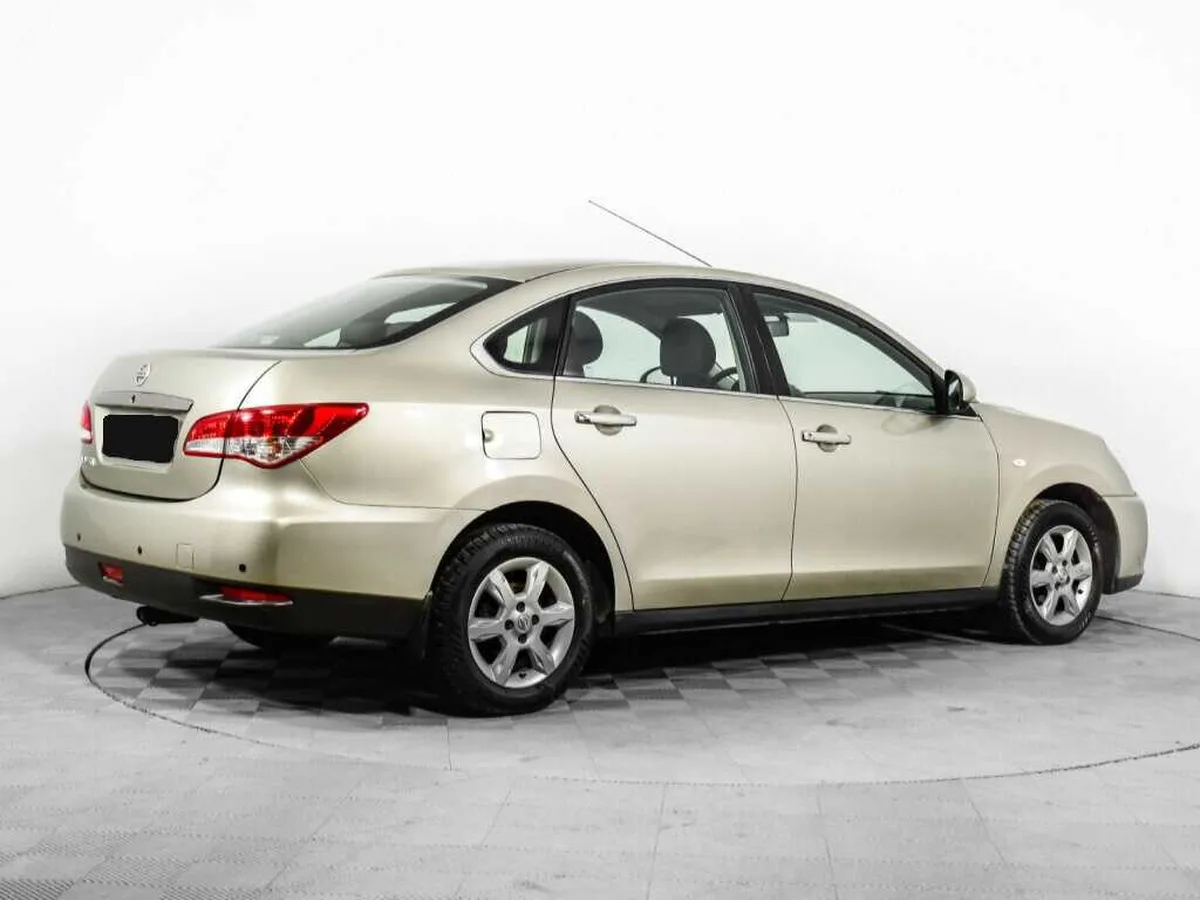 Nissan Almera