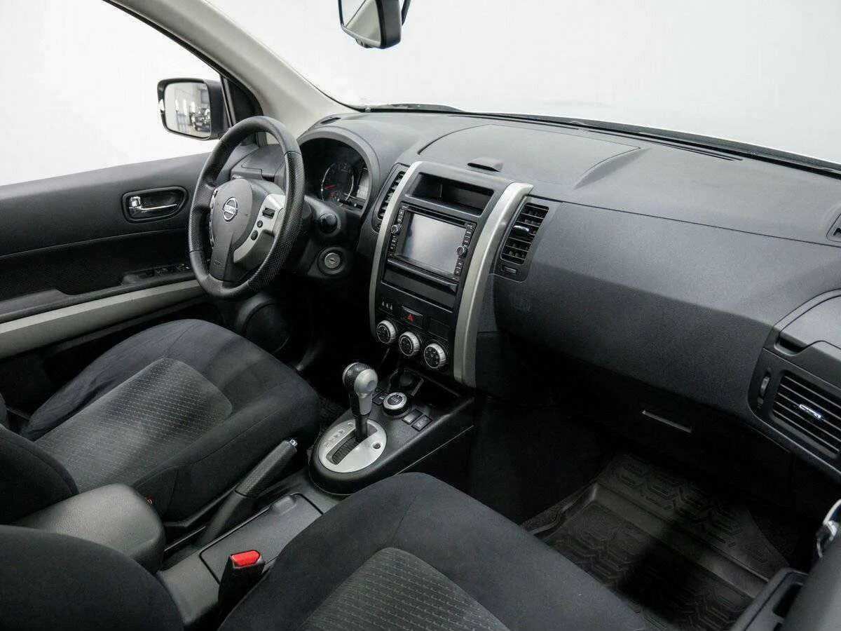 Nissan X Trail