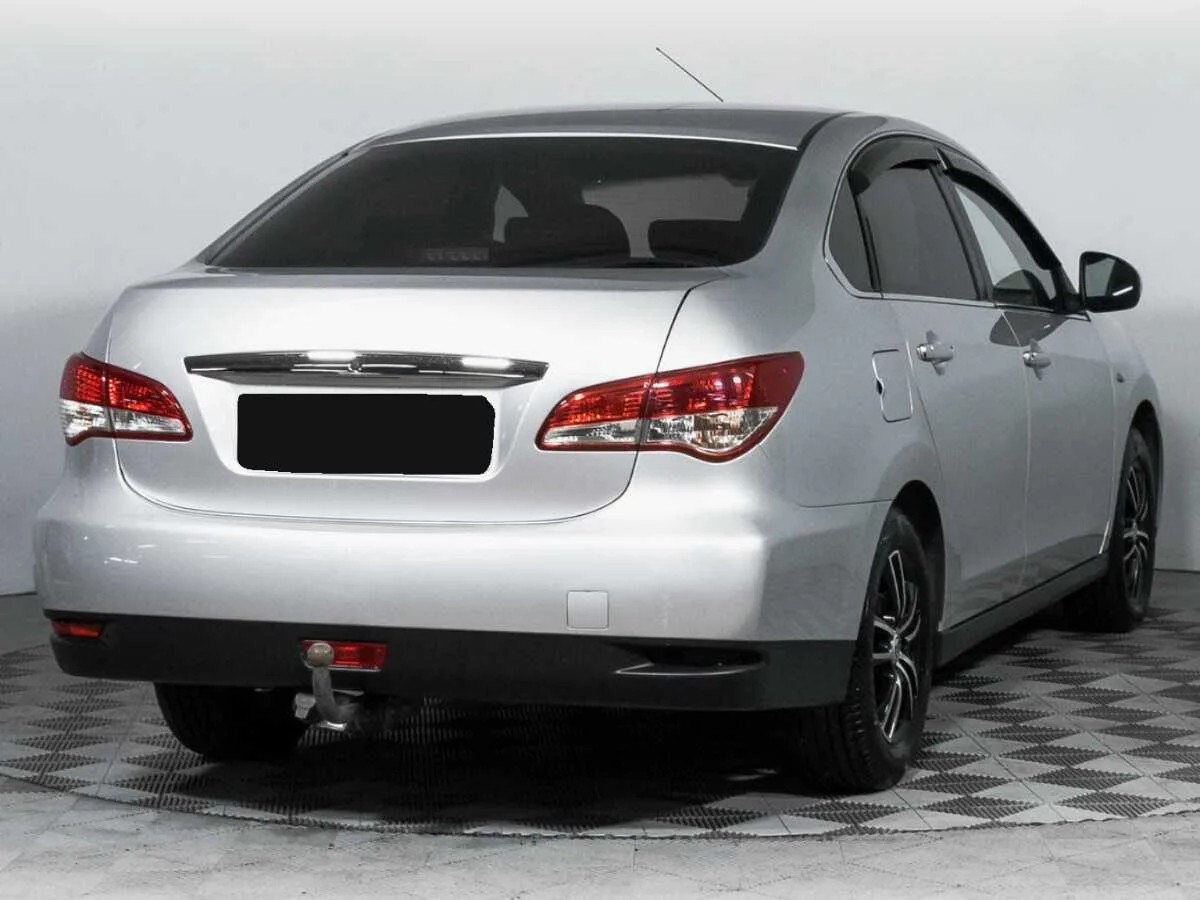 Nissan Almera