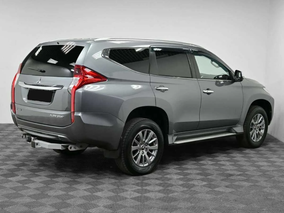 Mitsubishi Pajero Sport