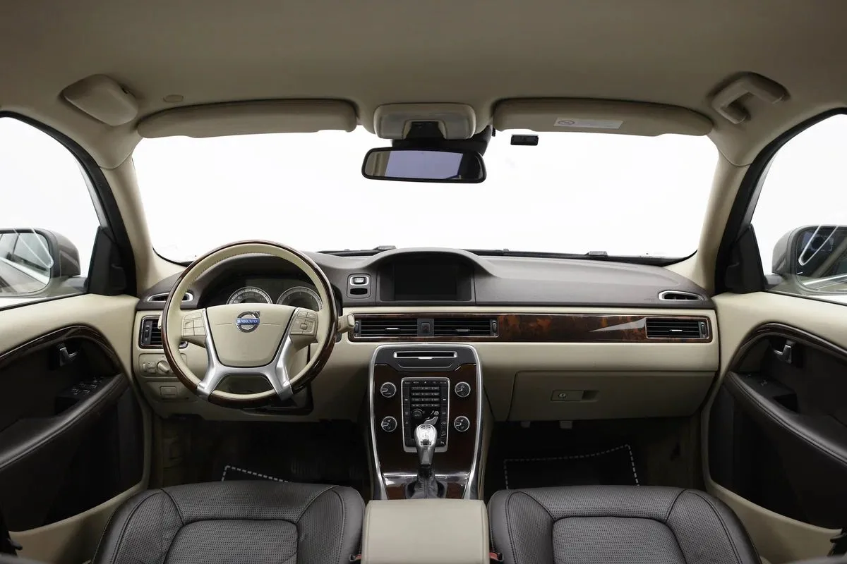 Volvo XC70