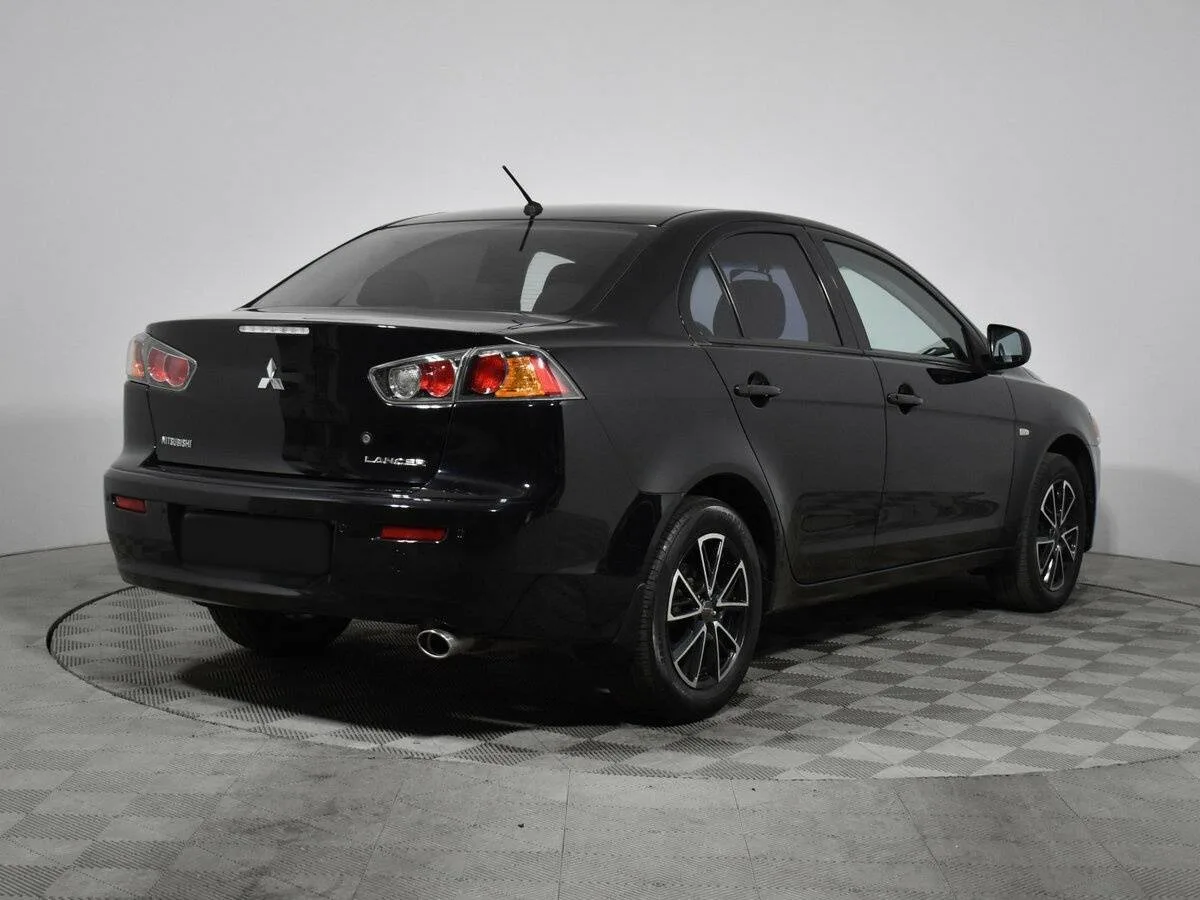 Mitsubishi Lancer