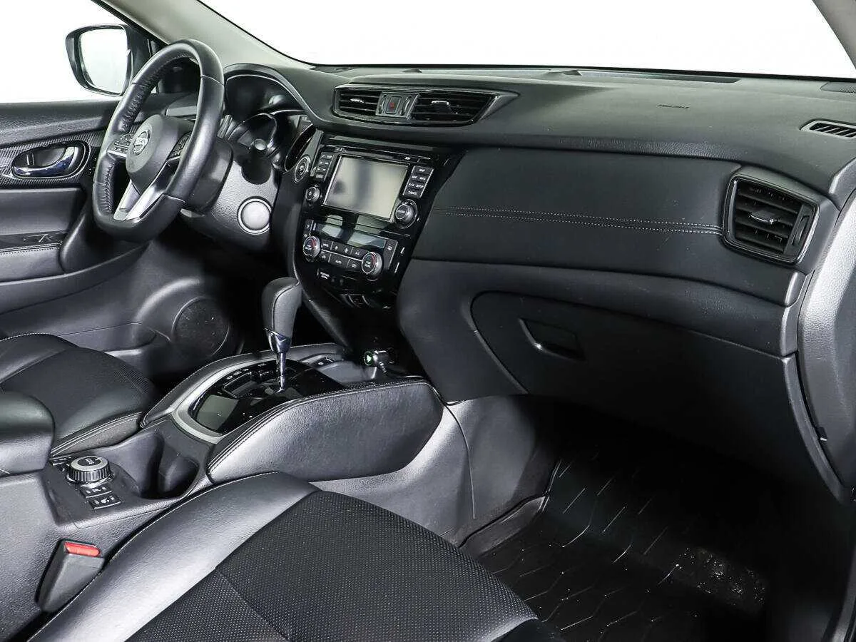 Nissan X Trail