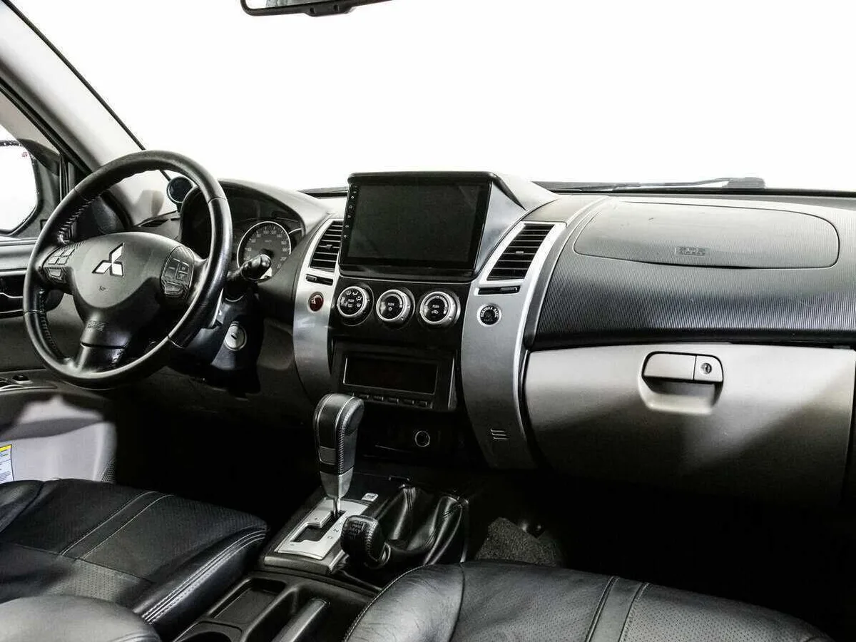 Mitsubishi Pajero Sport