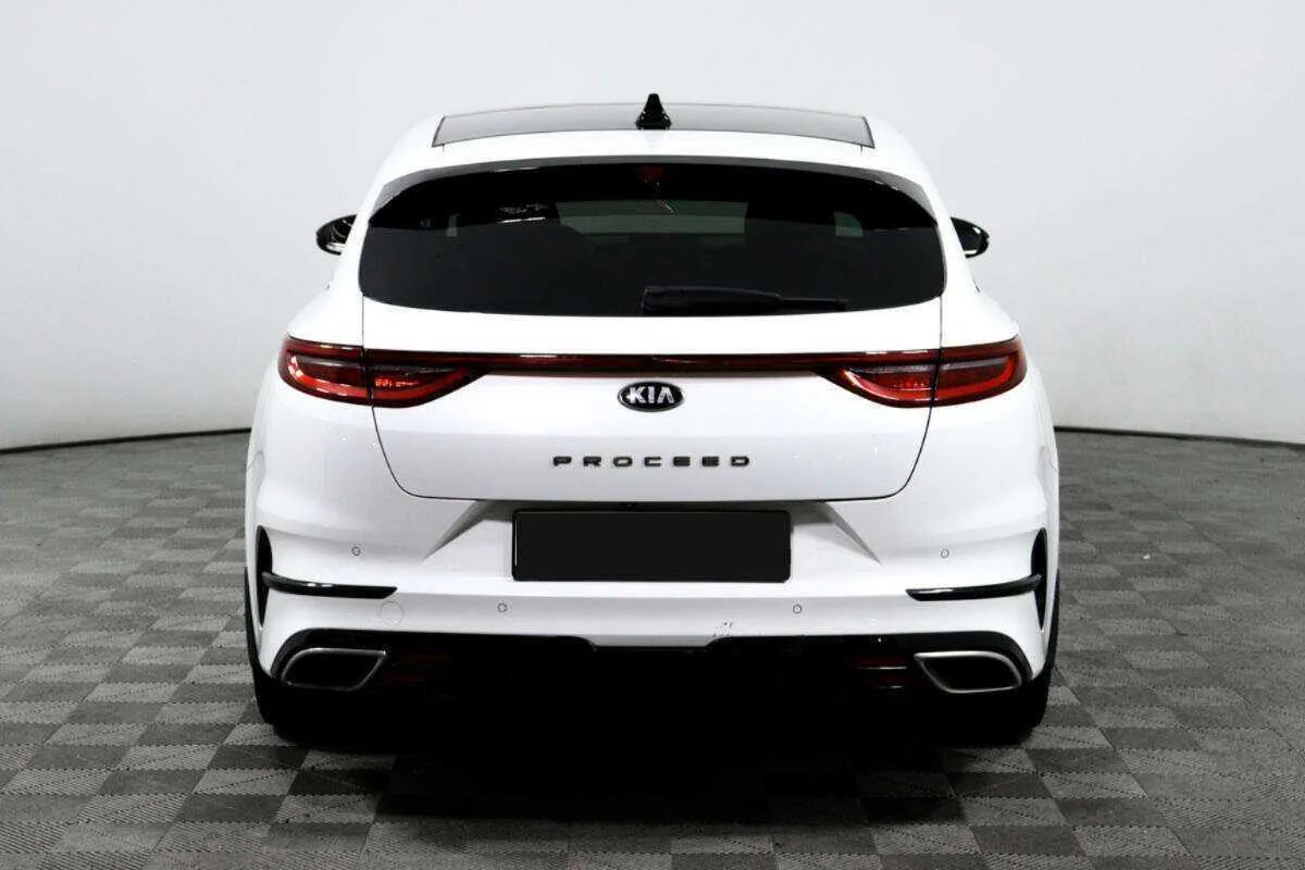 Kia Proceed