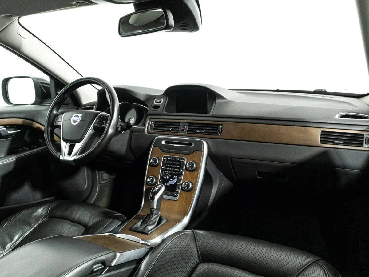 Volvo XC70