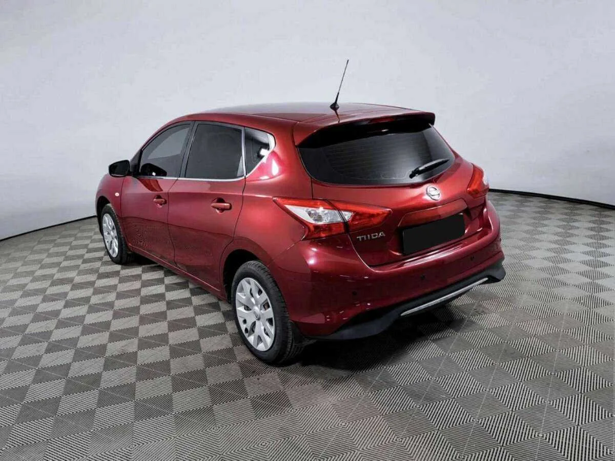 Nissan Tiida