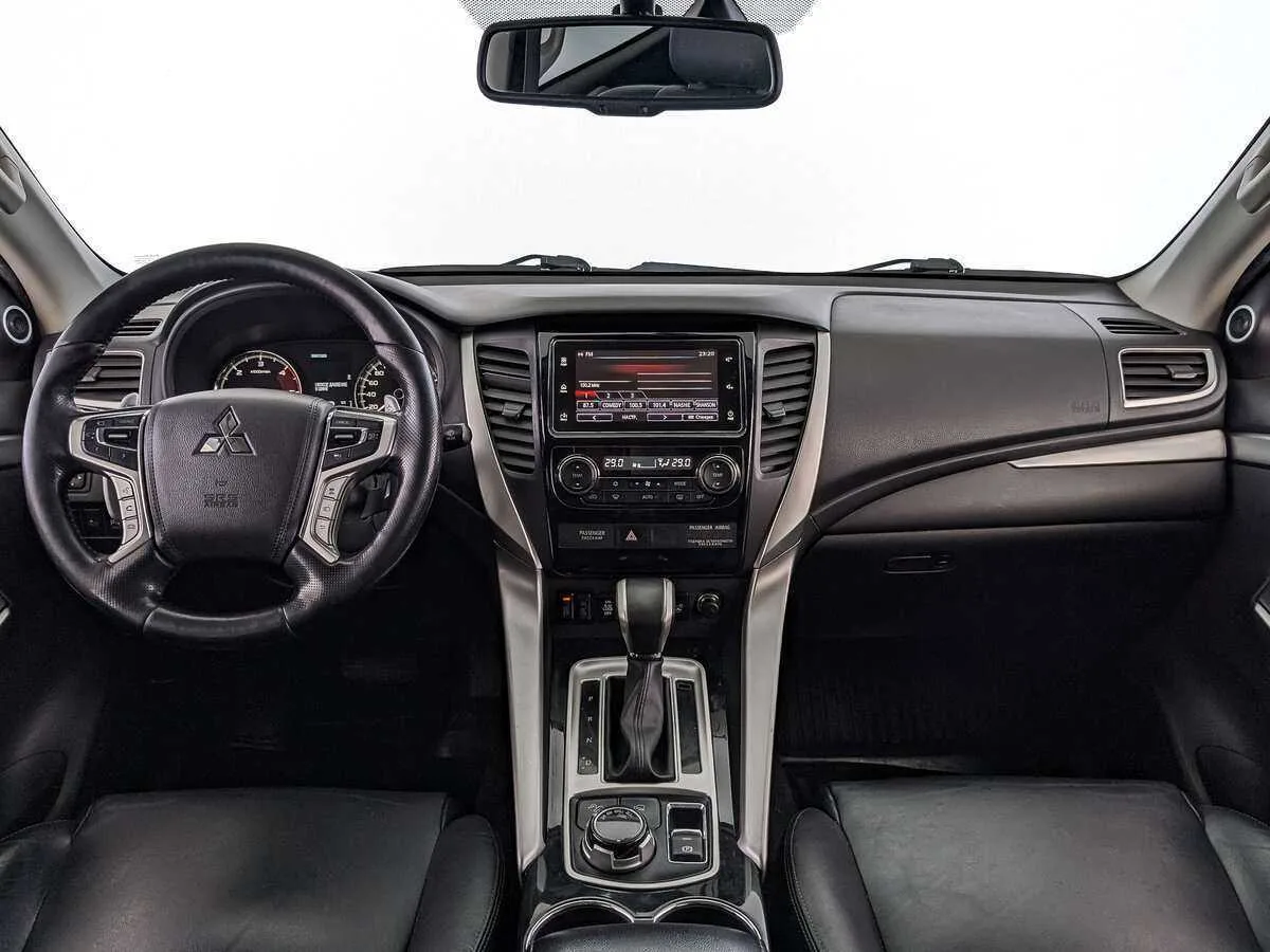 Mitsubishi Pajero Sport