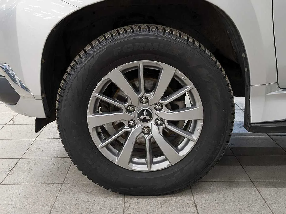 Mitsubishi Pajero Sport