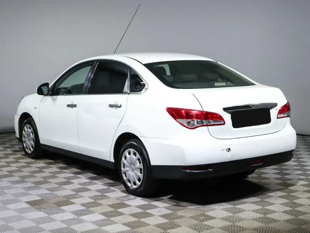 Nissan Almera