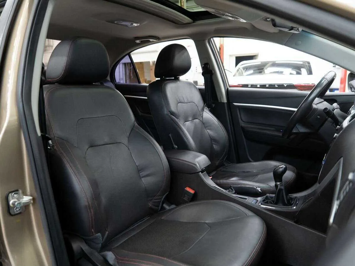 Geely Emgrand 7