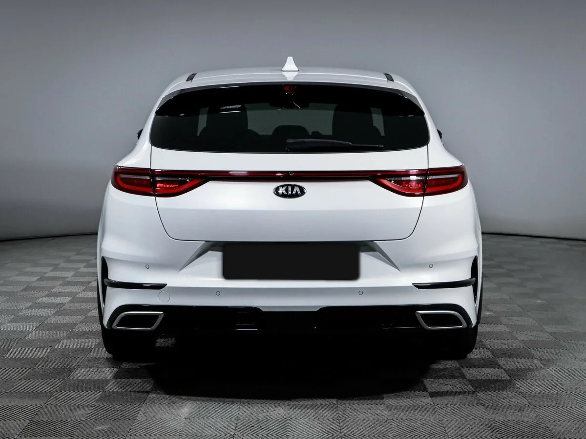 Kia Proceed