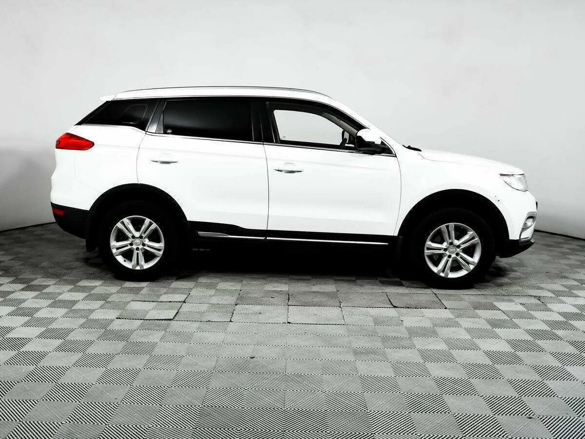 Geely Atlas