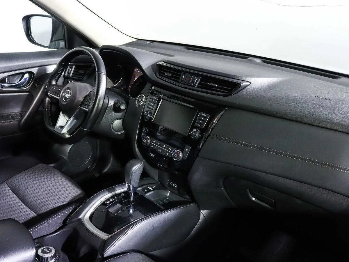 Nissan X Trail