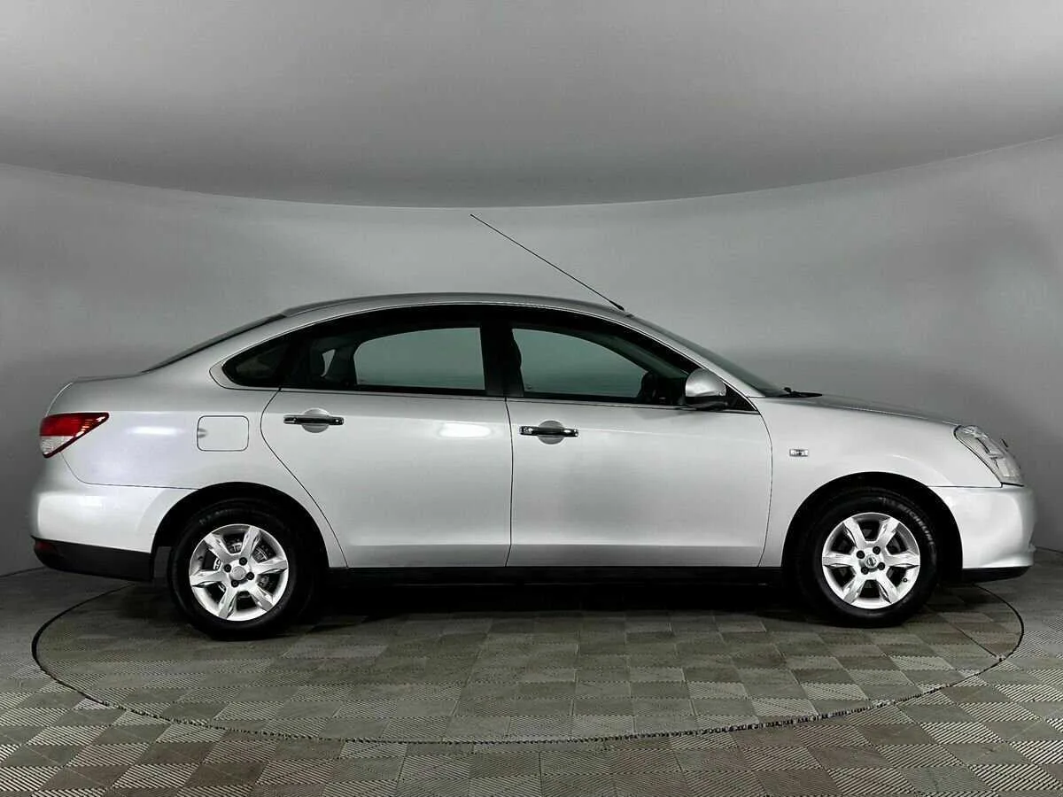 Nissan Almera