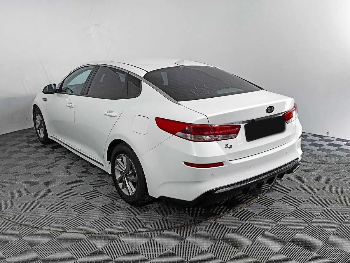 Kia K5