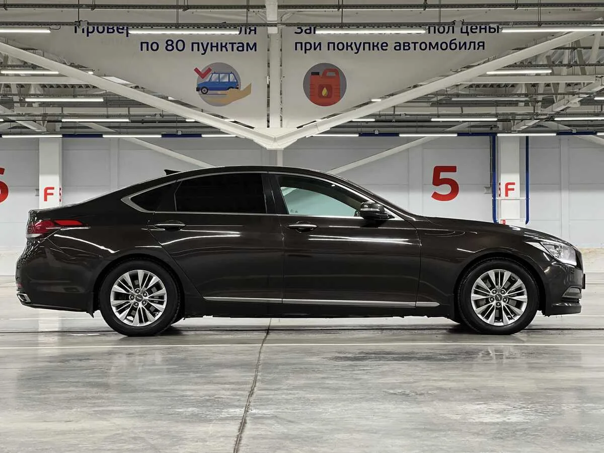 Hyundai Genesis