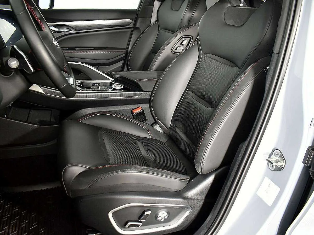 Geely Tugella