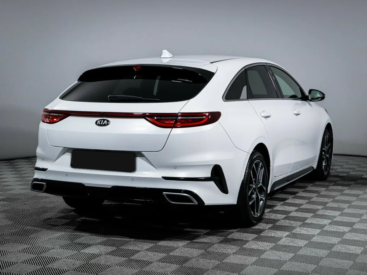 Kia Proceed