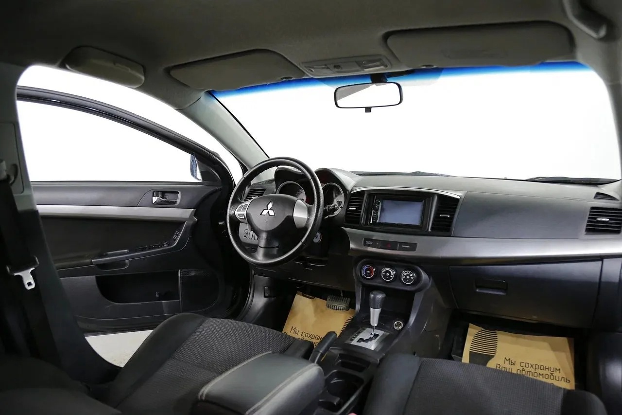 Mitsubishi Lancer