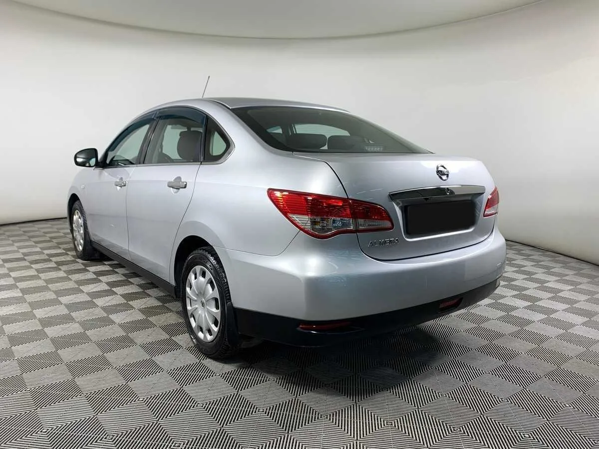 Nissan Almera