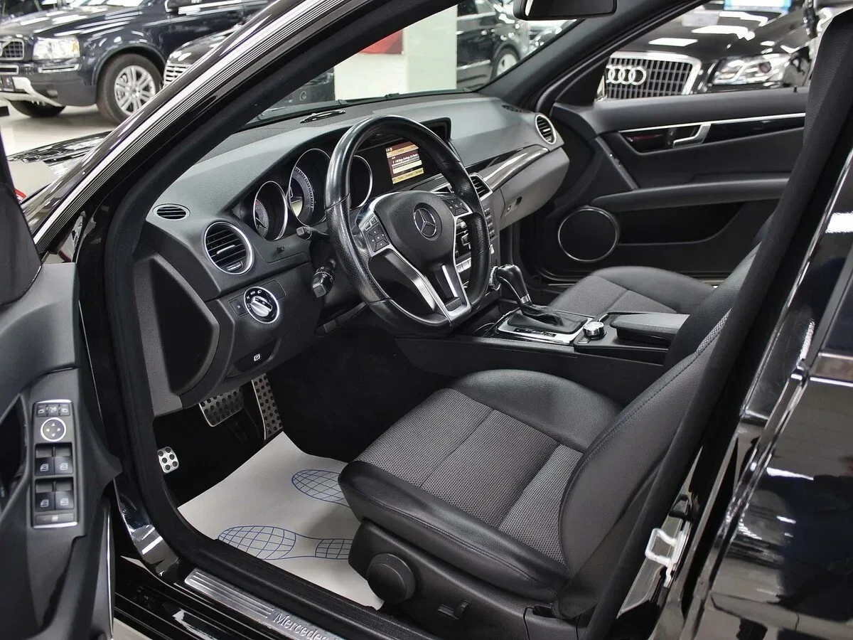 Mercedes-Benz C-Класс