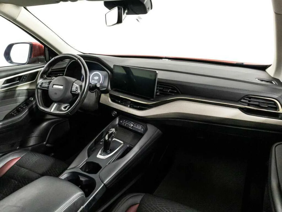 Haval F7