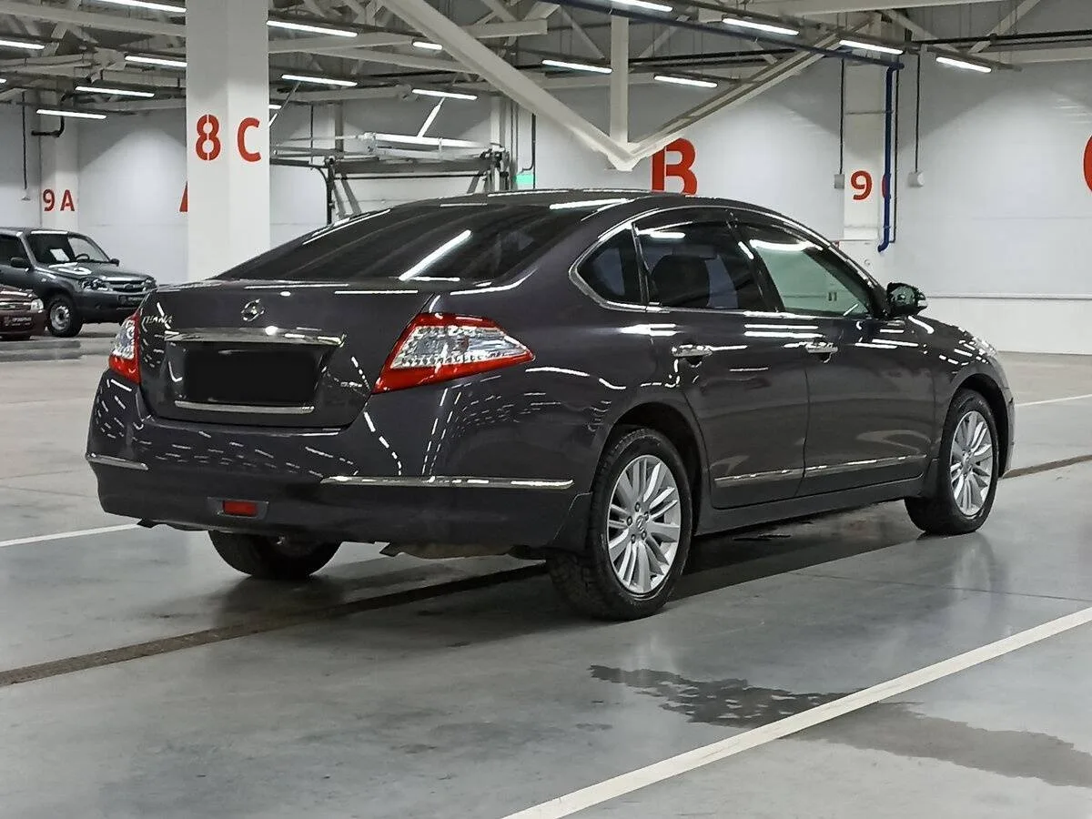 Nissan Teana