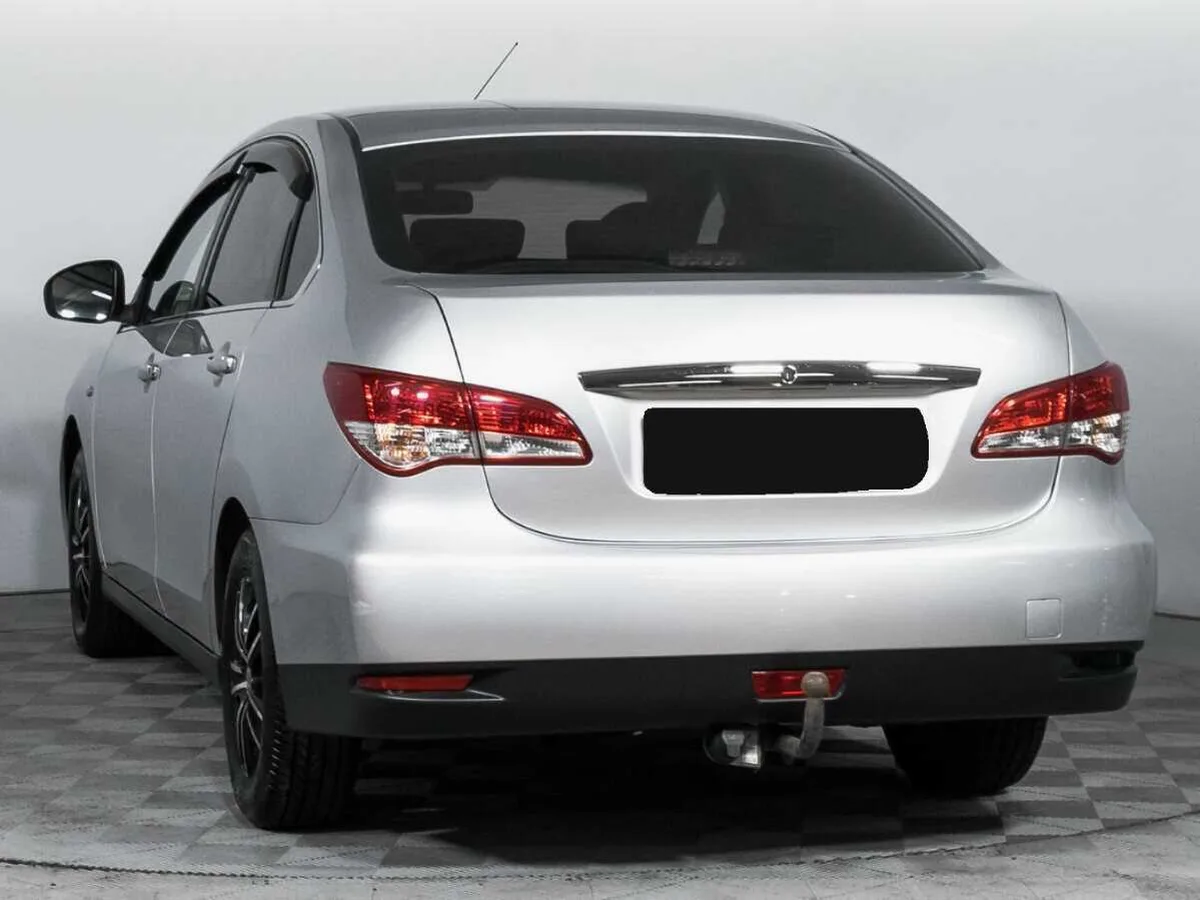 Nissan Almera