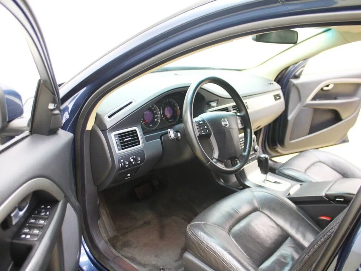 Volvo XC70