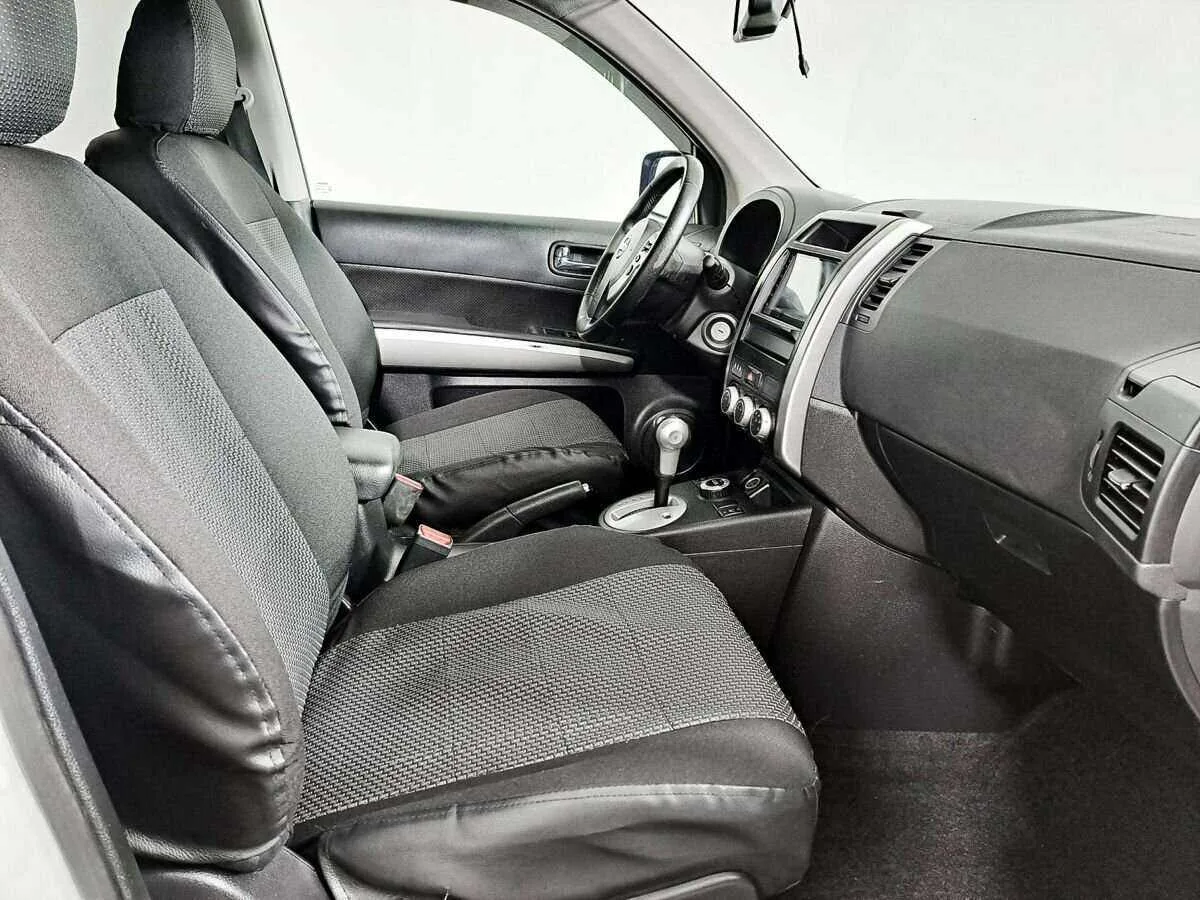 Nissan X Trail