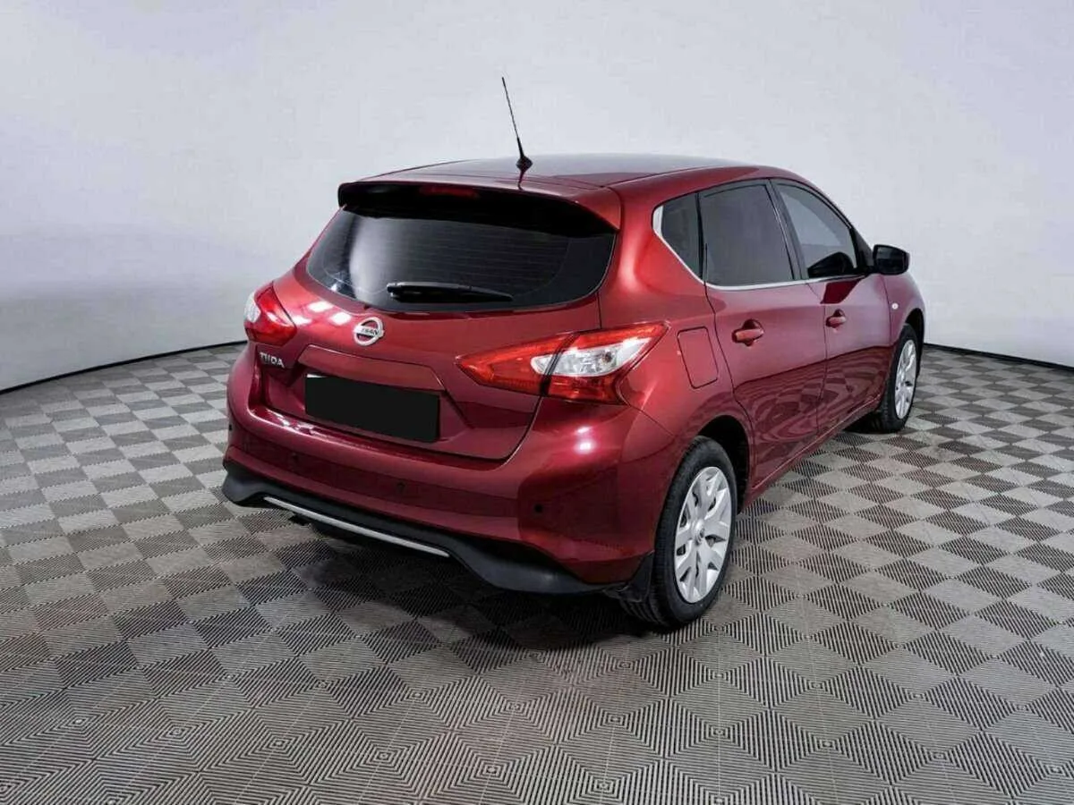 Nissan Tiida