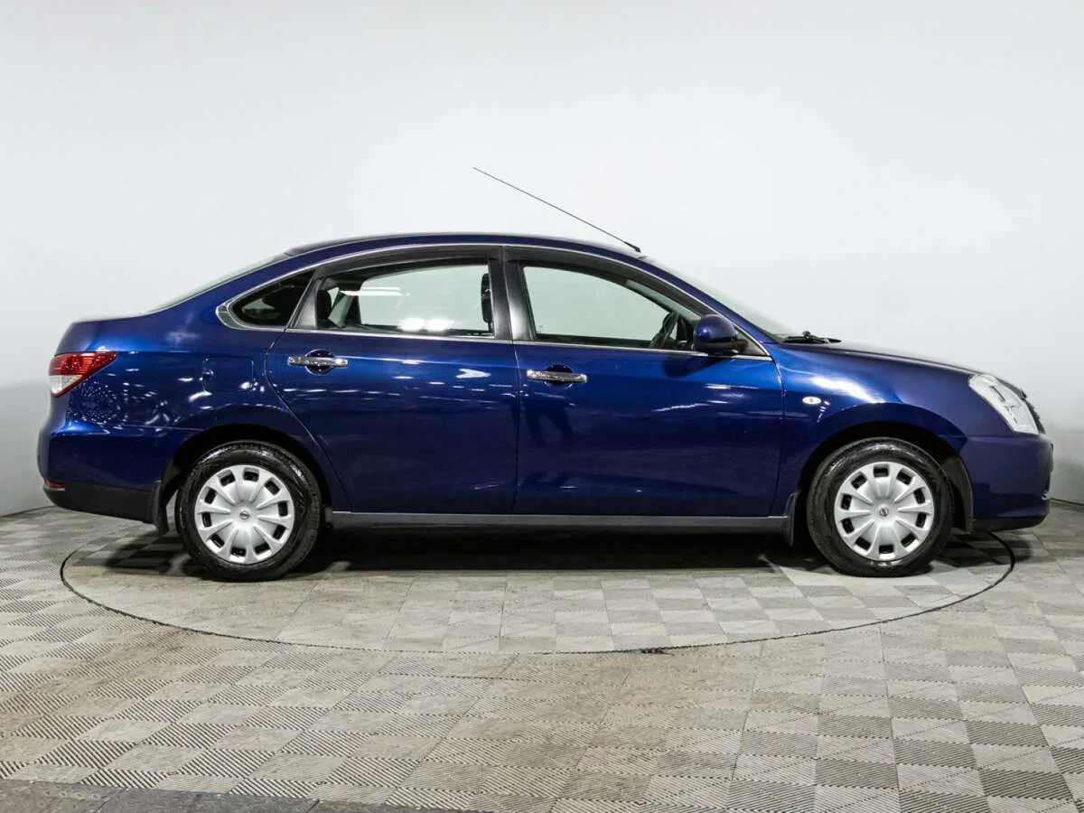 Nissan Almera