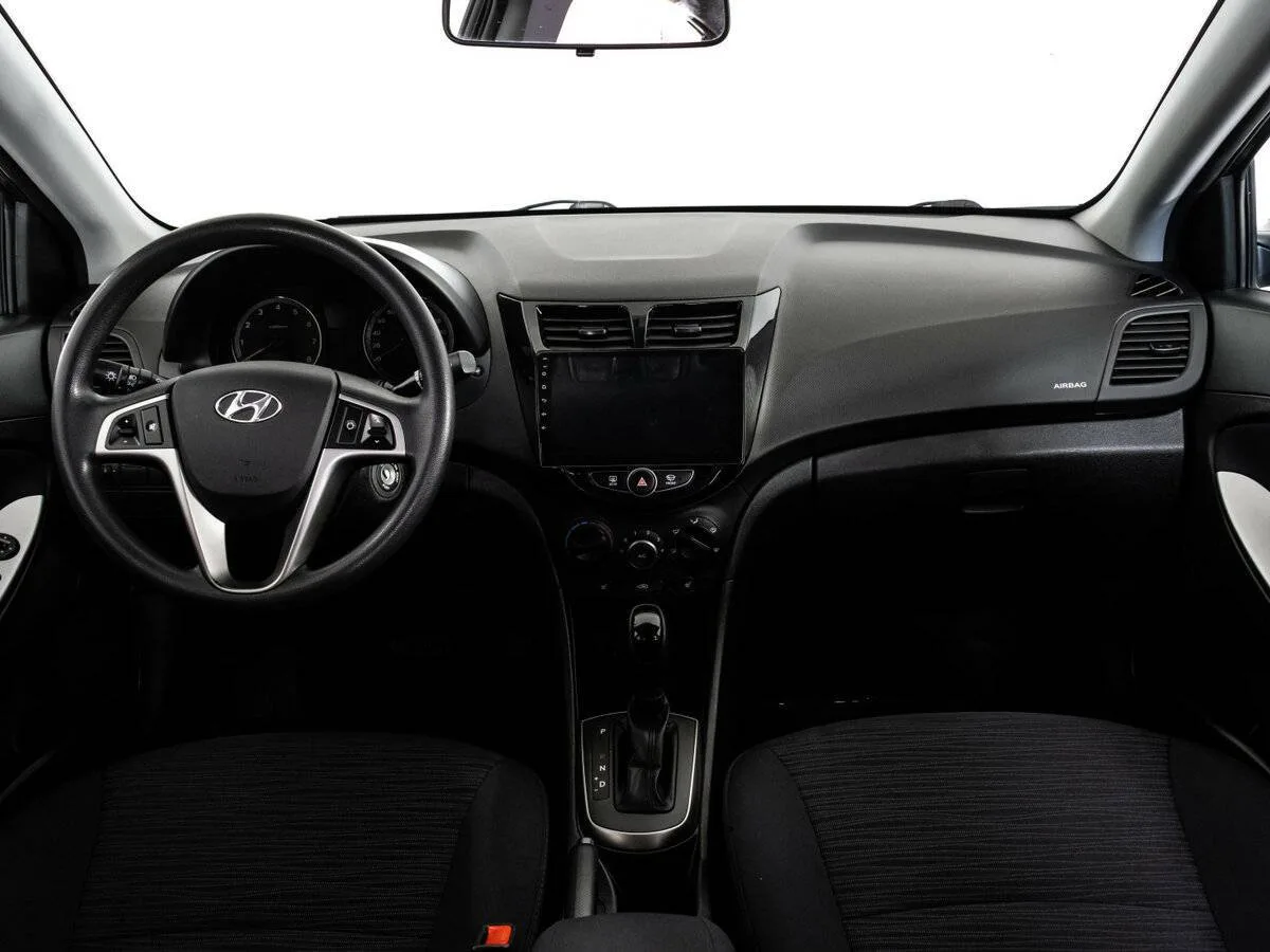 Hyundai Solaris