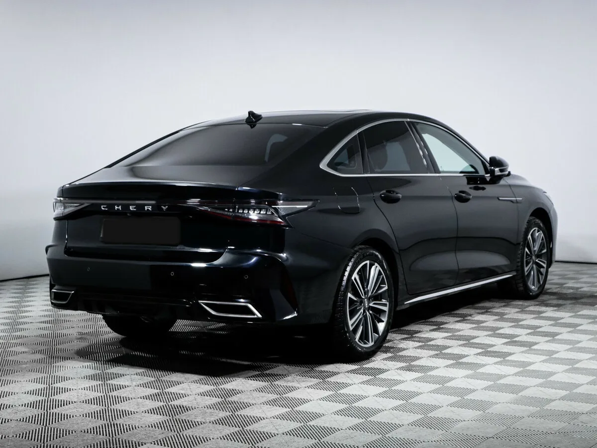 Chery Arrizo 8