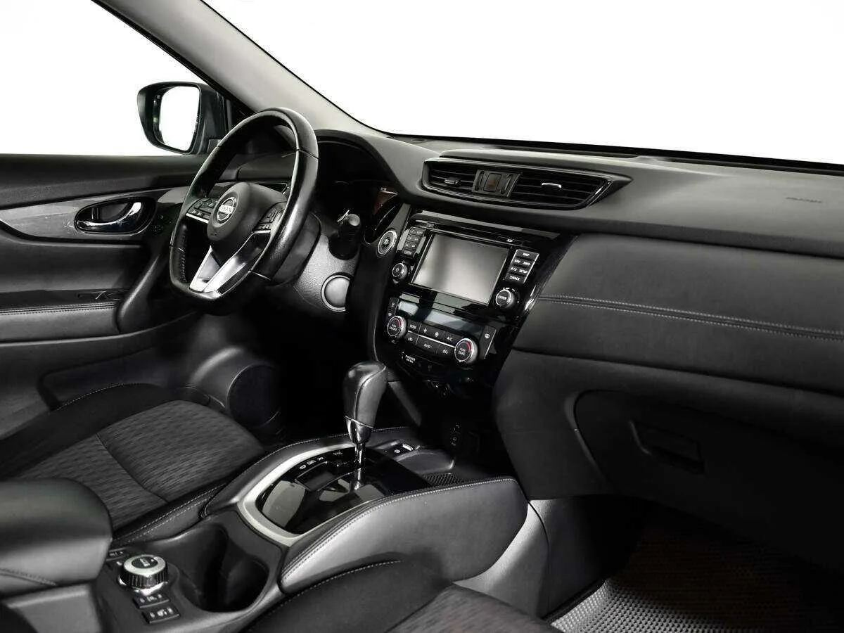 Nissan X Trail