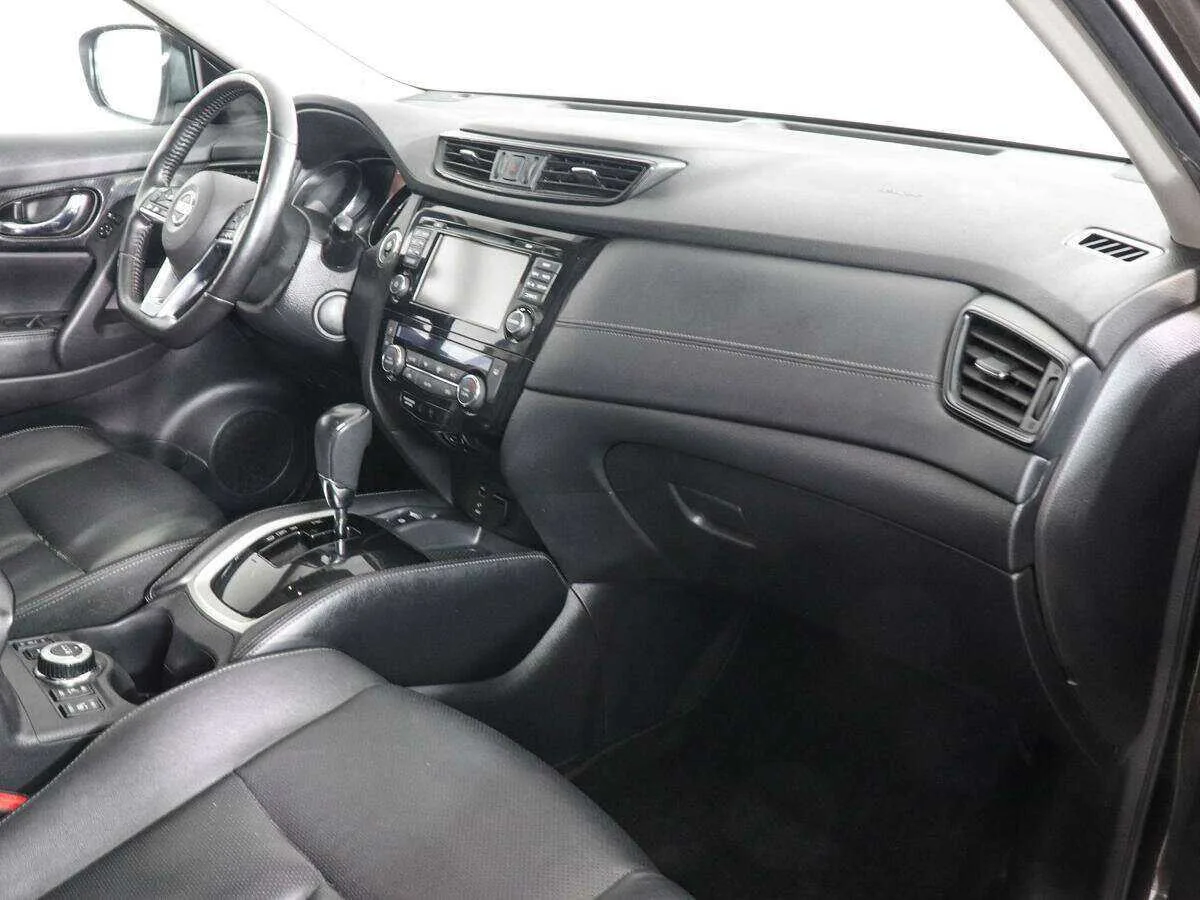 Nissan X Trail